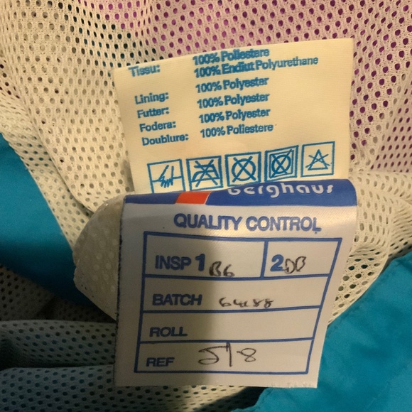 VINTAGE UNISEX SHELL JACKET , MADE IN GREAT BRITAIN SIZE MEDIUM - Picture 10 of 11